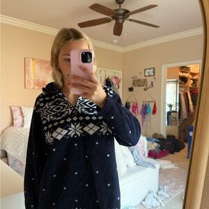 Ralph Lauren Navy and White Sweater